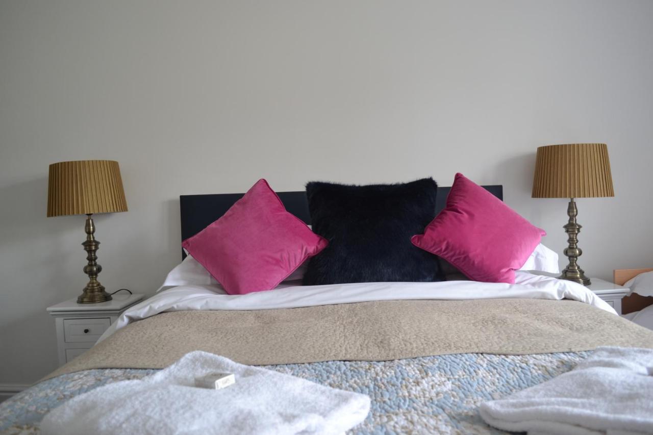 The Nags Head Hotel Lyme Regis Eksteriør billede